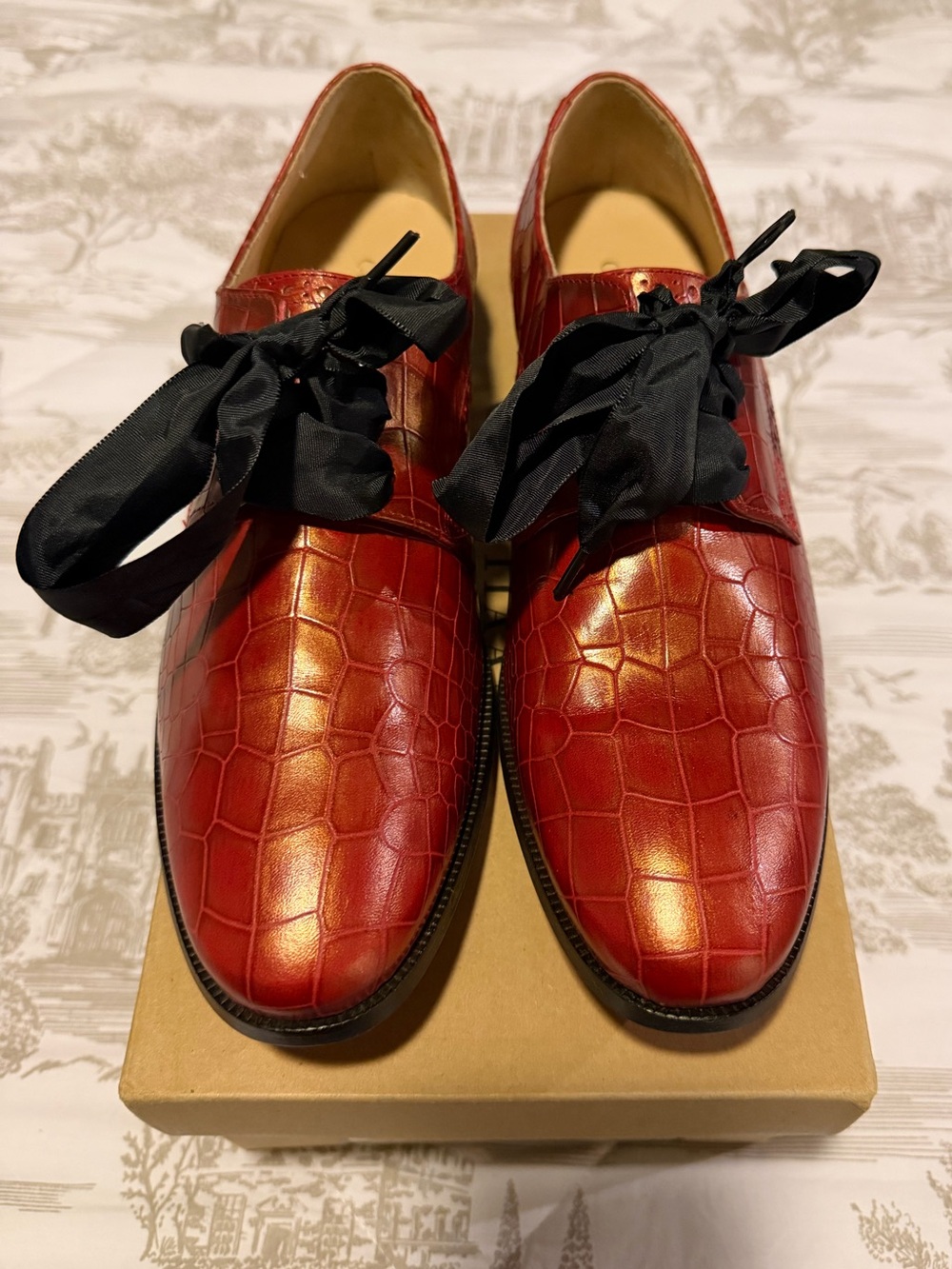 Cole Haan Breslyn Oxford - Picture 2 of 4